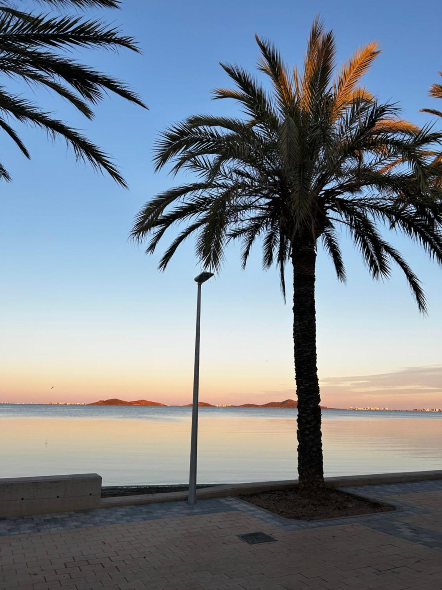 Mar Menor, Urrutias - Beachfront With Patio Under New Management Since July 2024 Cartagena