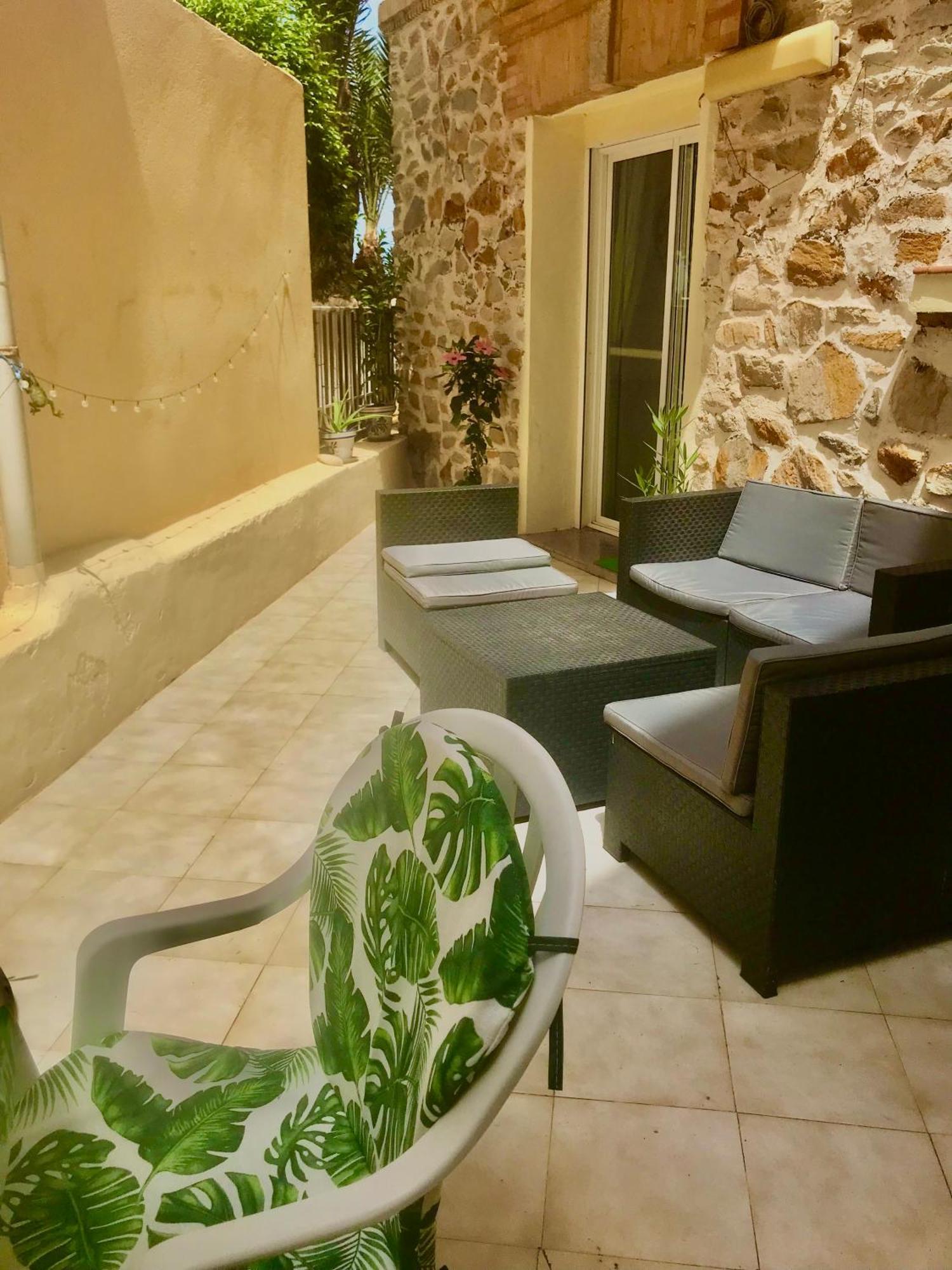 Mar Menor, Urrutias - Beachfront With Patio Under New Management Since July 2024 *